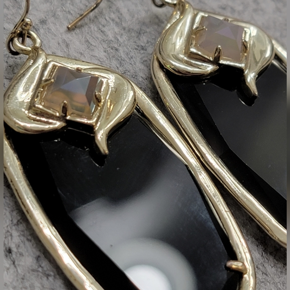 Kendra Scott Vintage Gabby Earrings in Black Onyx/Iridescent Agate/Gold